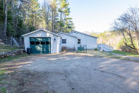 10 Molly Nye Road Keene NY 12942