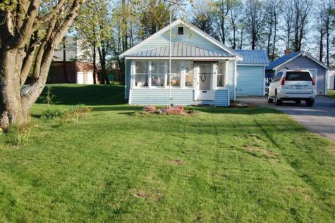 33 Clinton Street Rouses Point NY 12979