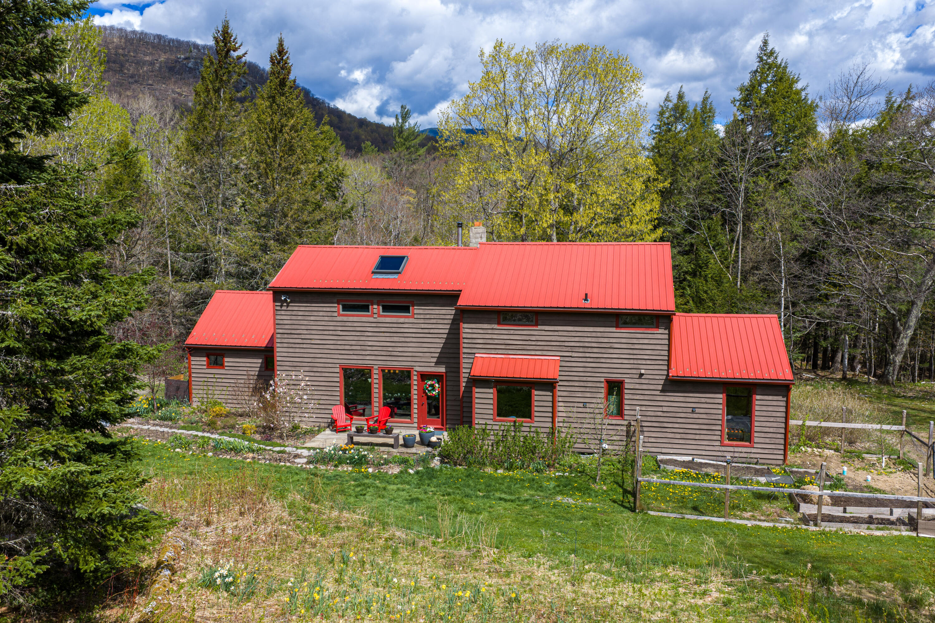 84 Nordic Run Way Keene NY 12942
