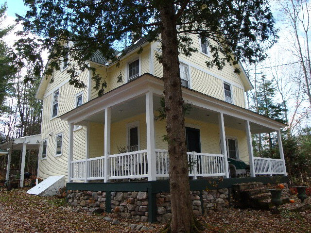 45 Algonquin Ave, Saranac Lake NY 12983