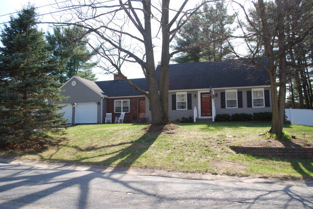 21 Maiden Lane Peru NY 12972