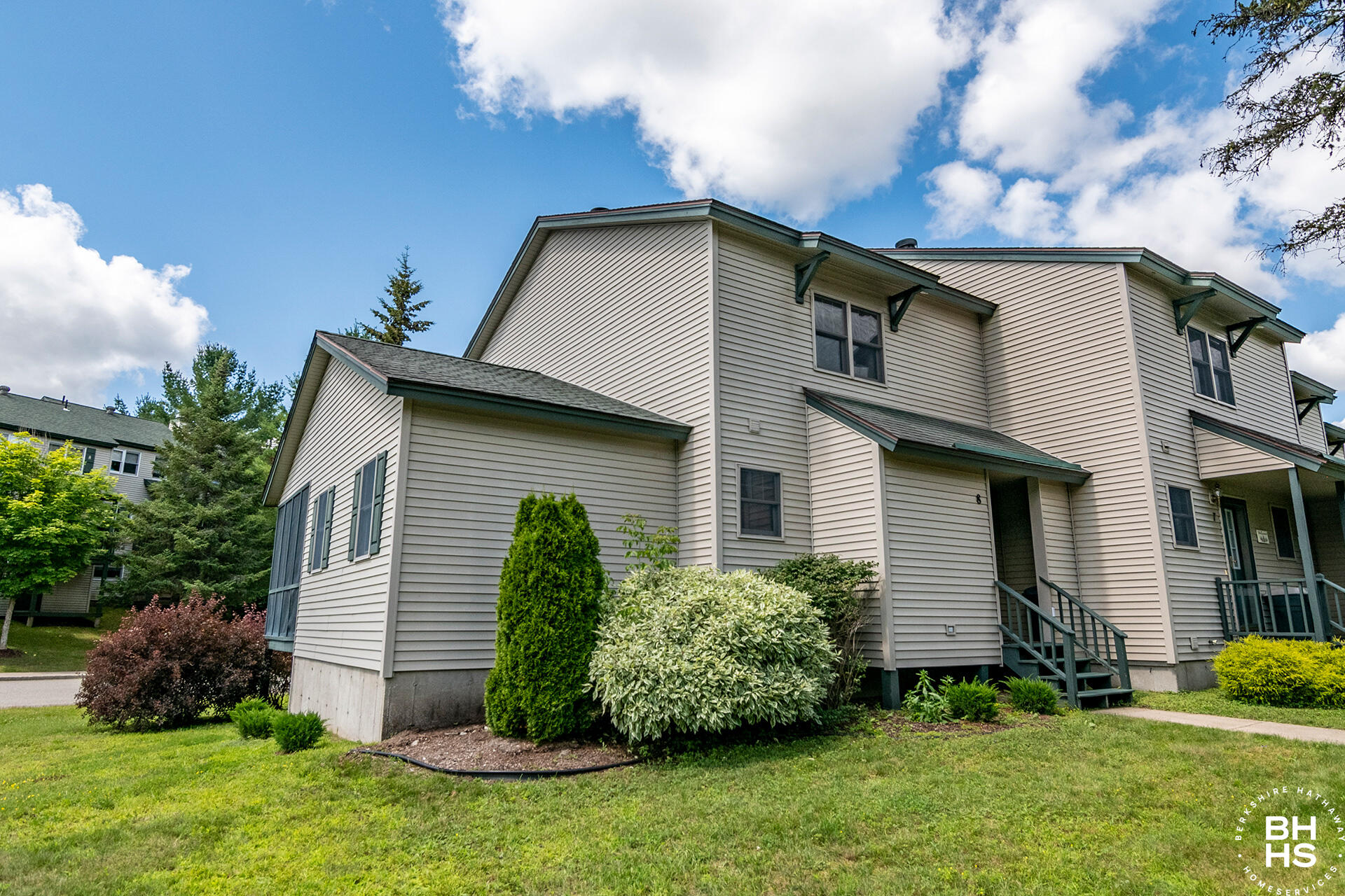 39 Fir Way Lake Placid NY 12946