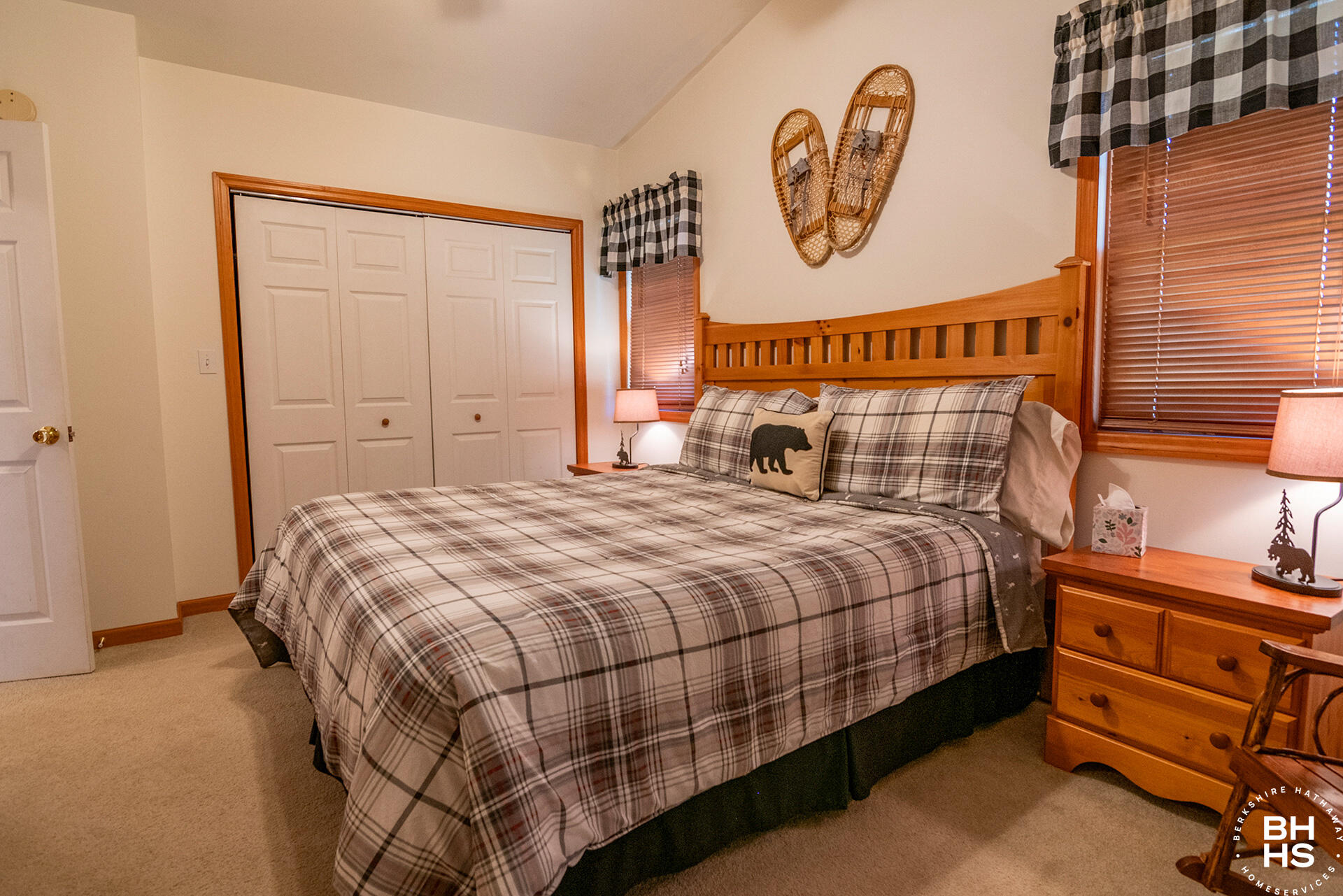 39 Fir Way Lake Placid NY 12946