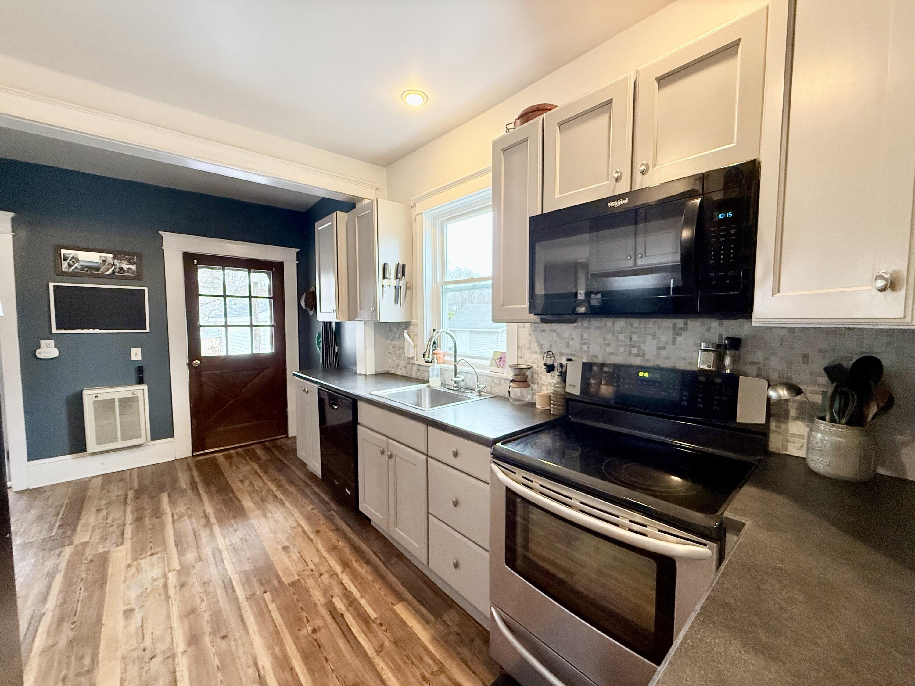 17 Lozier Place Plattsburgh NY 12901