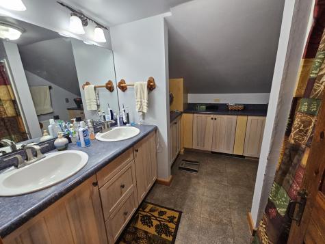 6749 Us Route 9 Elizabethtown NY 12932
