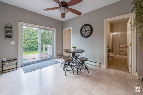 6 Wheat Drive Morrisonville NY 12962