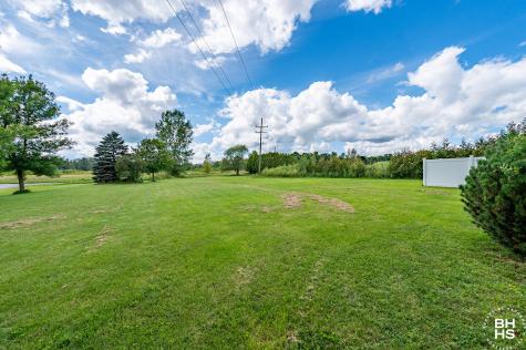 6 Wheat Drive Morrisonville NY 12962