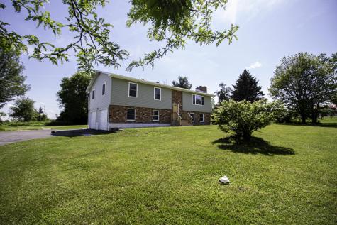 12 Roxie Lane Morrisonville NY 12962