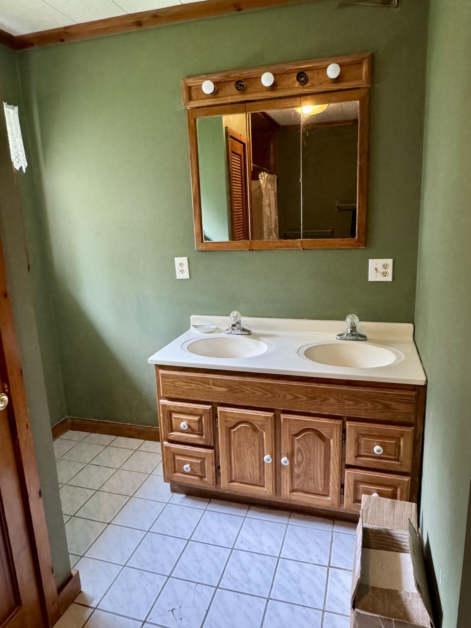 554 St Johns Road Champlain NY 12919