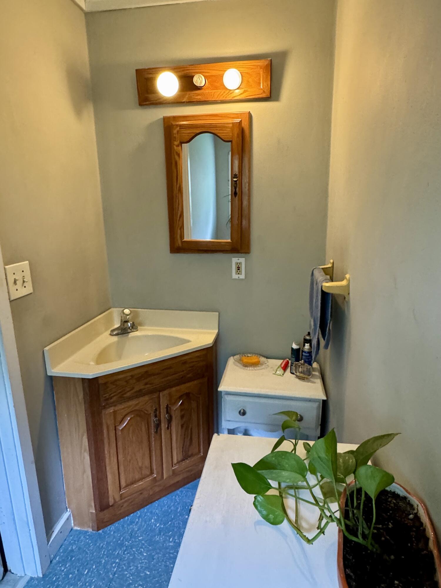 554 St Johns Road Champlain NY 12919