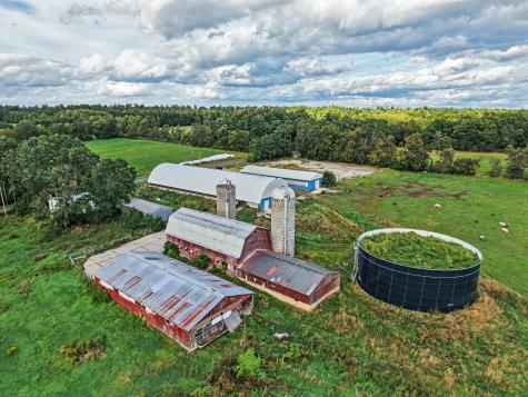 889 River Road Peru NY 12972