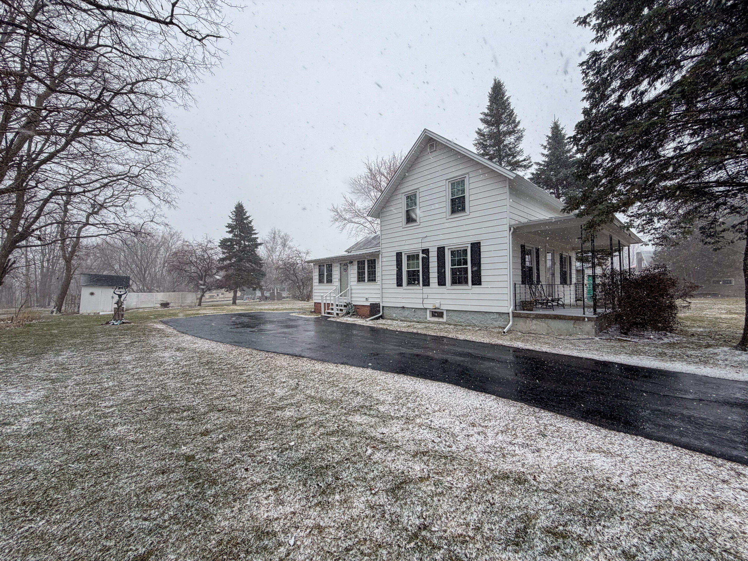 10 Spruce Street Champlain NY 12919