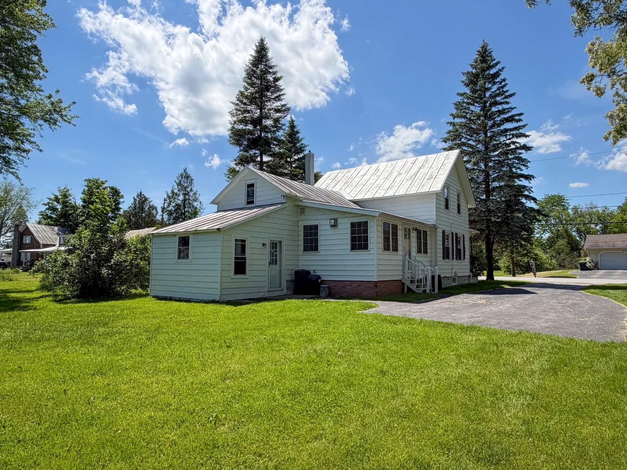 10 Spruce Street Champlain NY 12919