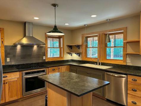 61 Blockhouse Road Essex NY 12936