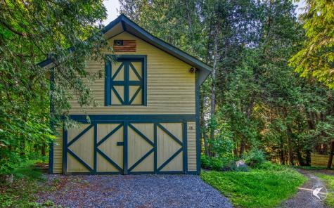 70 Presbury Point Way Westport NY 12993