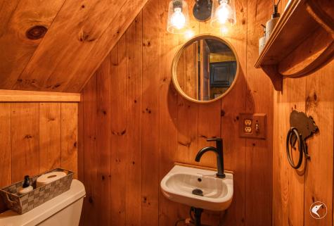 70 Presbury Point Way Westport NY 12993