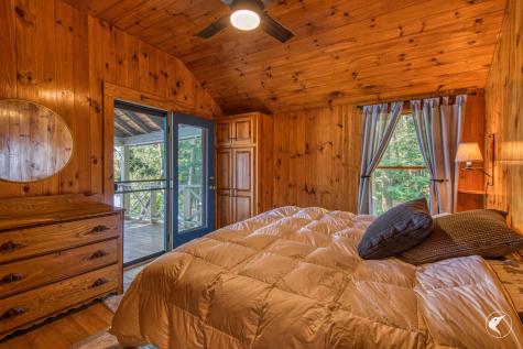 70 Presbury Point Way Westport NY 12993