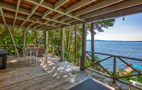 70 Presbury Point Way Westport NY 12993