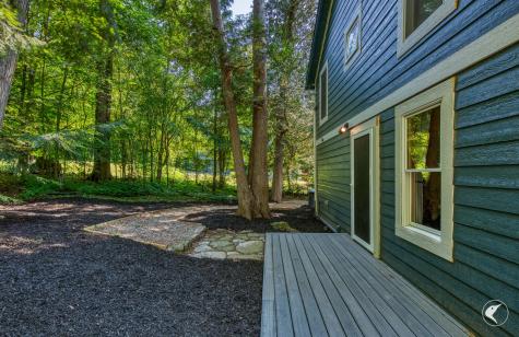 70 Presbury Point Way Westport NY 12993