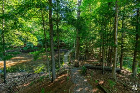 5560 Ny-86 Wilmington NY 12997