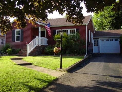 24 Clinton Street Rouses Point NY 12979