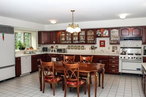 5 Summit Drive Peru NY 12972