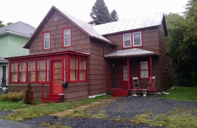 40 Pratt Street Rouses Point NY 12979