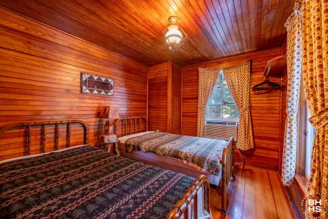 26 Hemlock Ledge Road Tupper Lake NY 12986