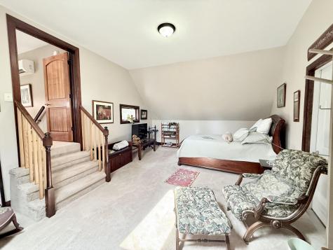 28 Pinebrook Drive Morrisonville NY 12962