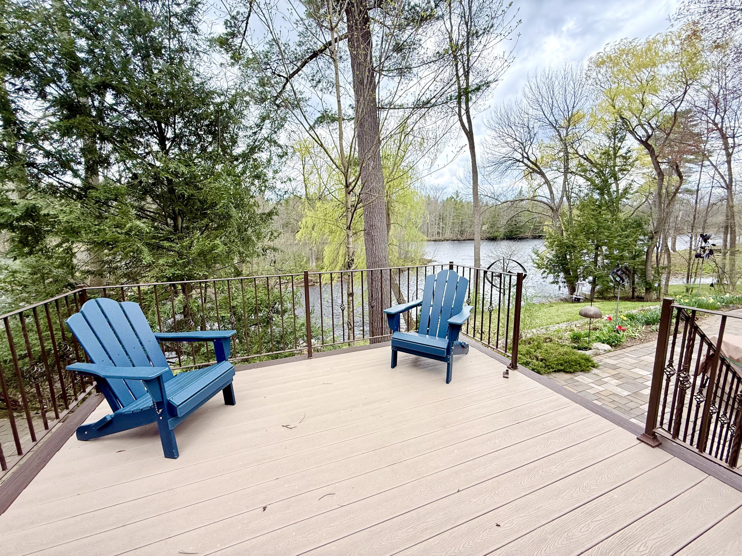 28 Pinebrook Drive Morrisonville NY 12962