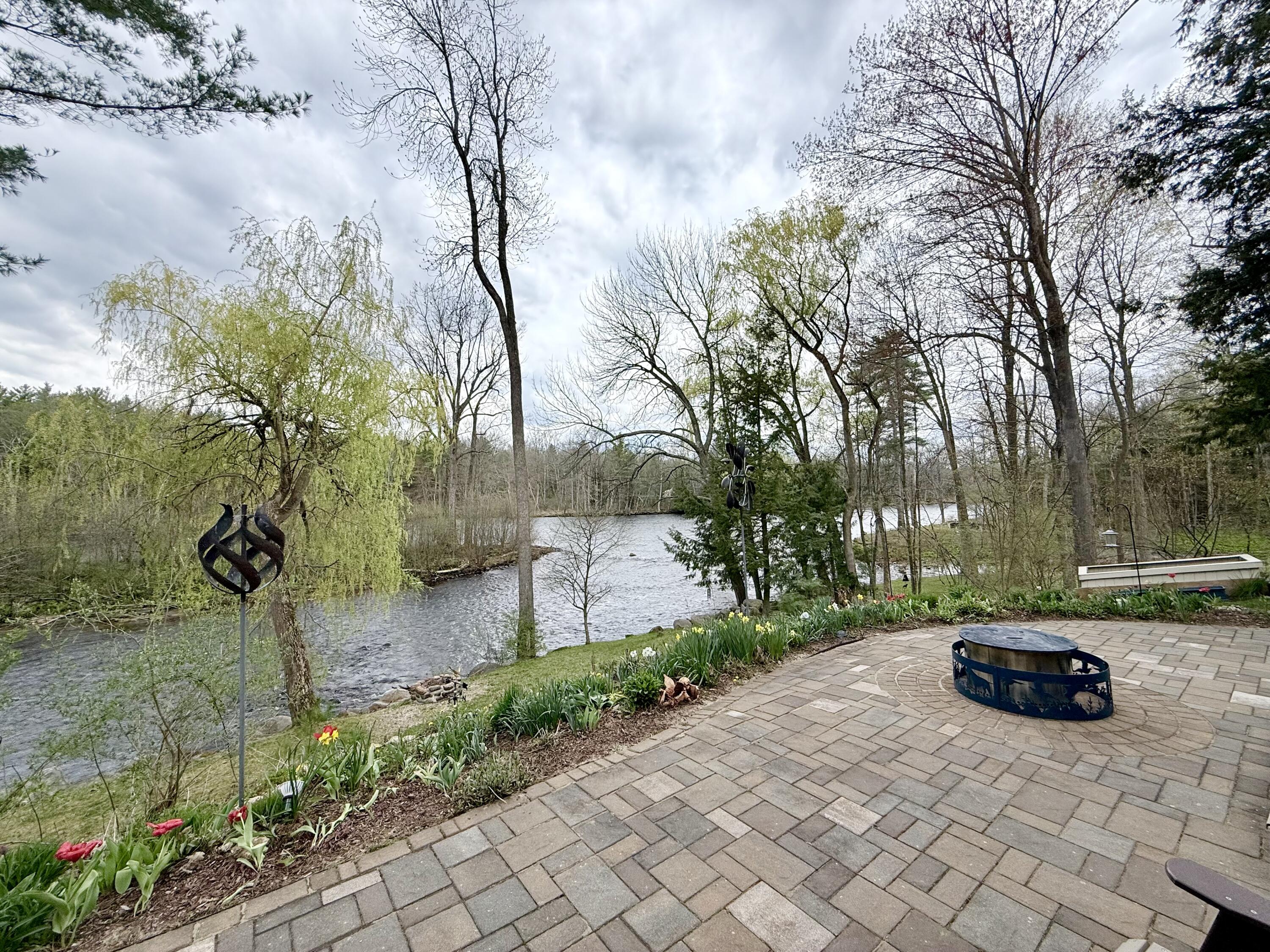 28 Pinebrook Drive Morrisonville NY 12962