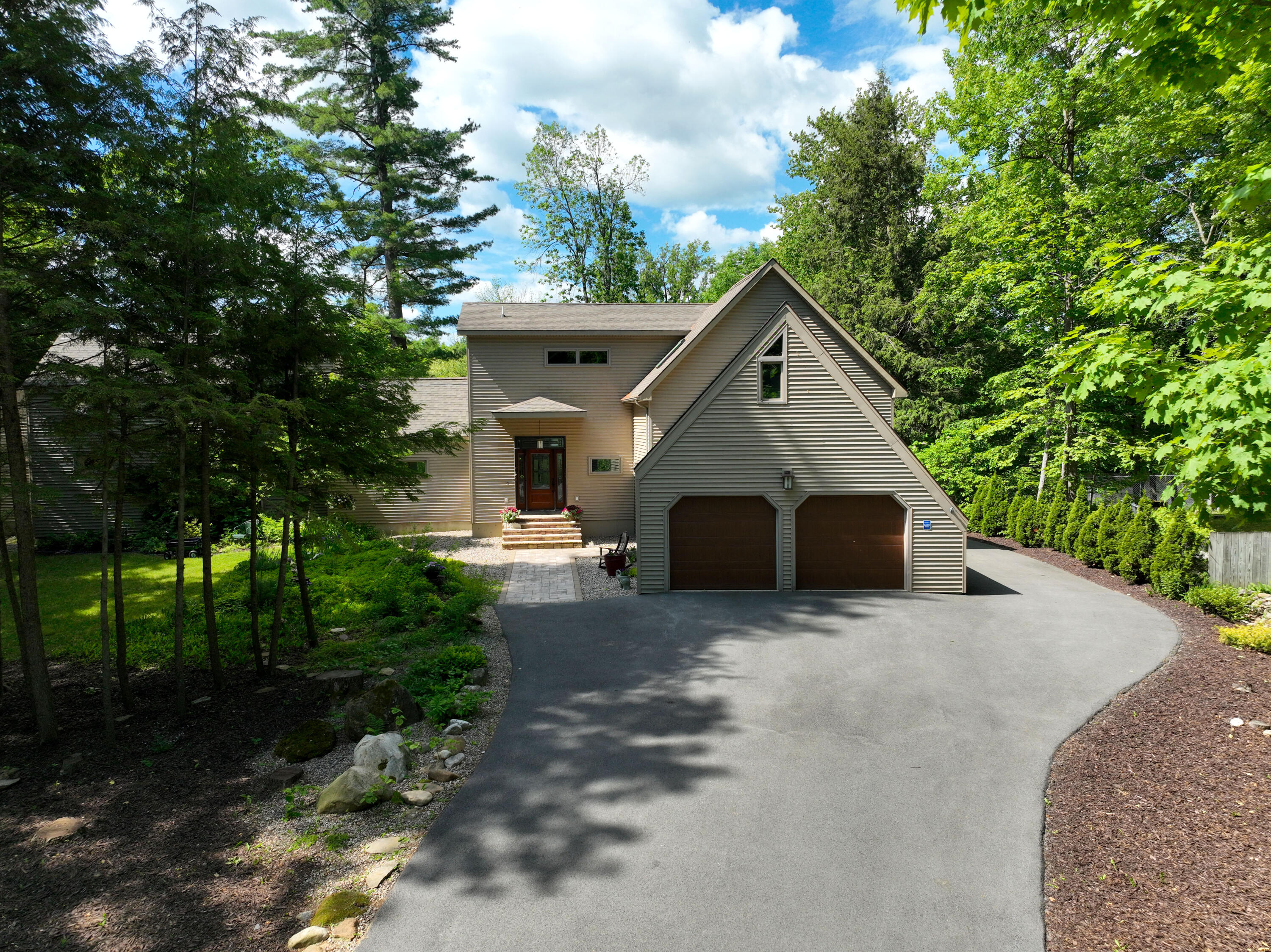 28 Pinebrook Drive Morrisonville NY 12962