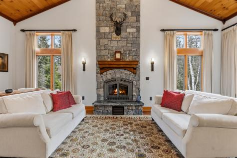 25 Snowberry Lane Lake Placid NY 12946