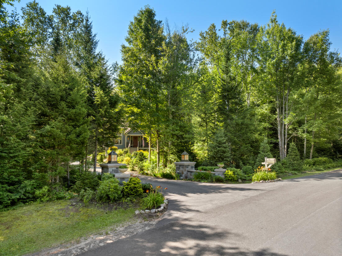 25 Snowberry Lane Lake Placid NY 12946