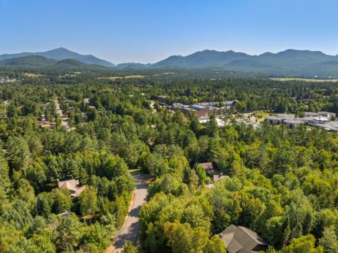 25 Snowberry Lane Lake Placid NY 12946
