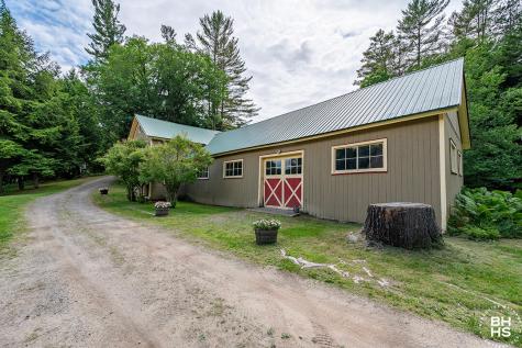 8 Pinehurst Road Saranac Lake NY 12983