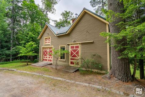 8 Pinehurst Road Saranac Lake NY 12983