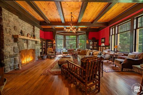 8 Pinehurst Road Saranac Lake NY 12983