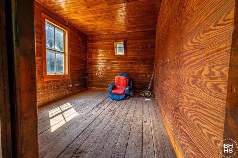 8 Pinehurst Road Saranac Lake NY 12983