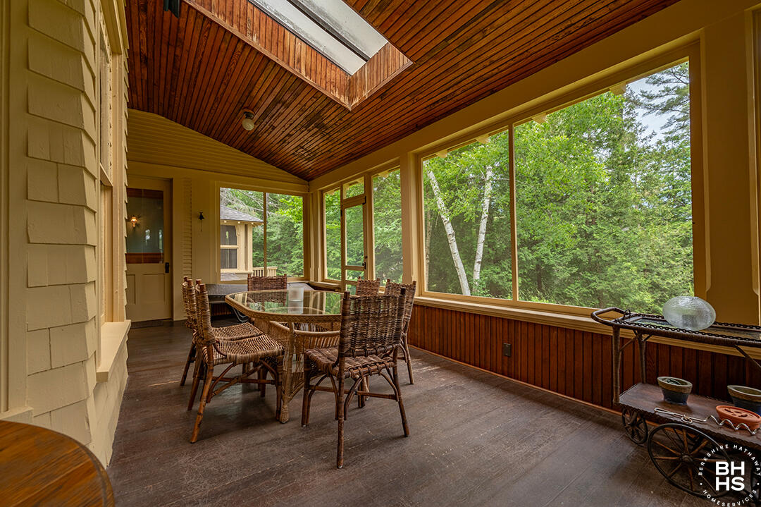 8 Pinehurst Road Saranac Lake NY 12983