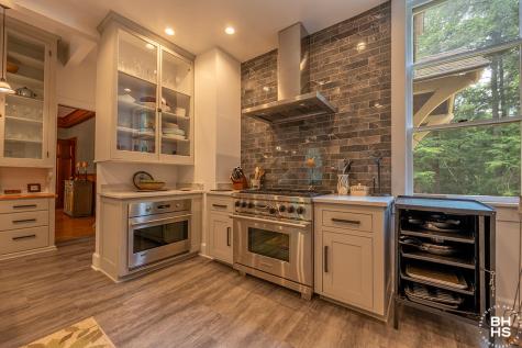 8 Pinehurst Road Saranac Lake NY 12983