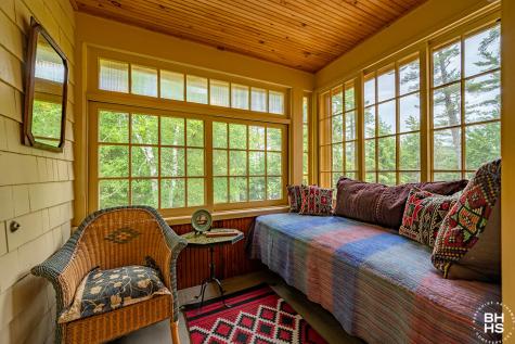 8 Pinehurst Road Saranac Lake NY 12983