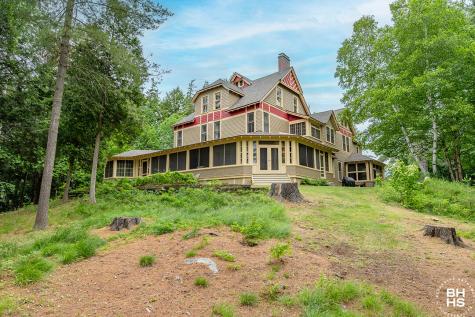 8 Pinehurst Road Saranac Lake NY 12983