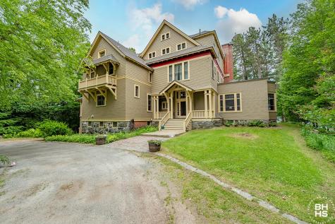 8 Pinehurst Road Saranac Lake NY 12983