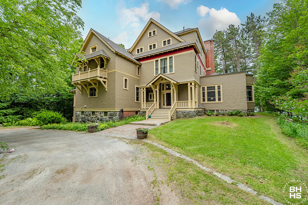 8 Pinehurst Road Saranac Lake NY 12983