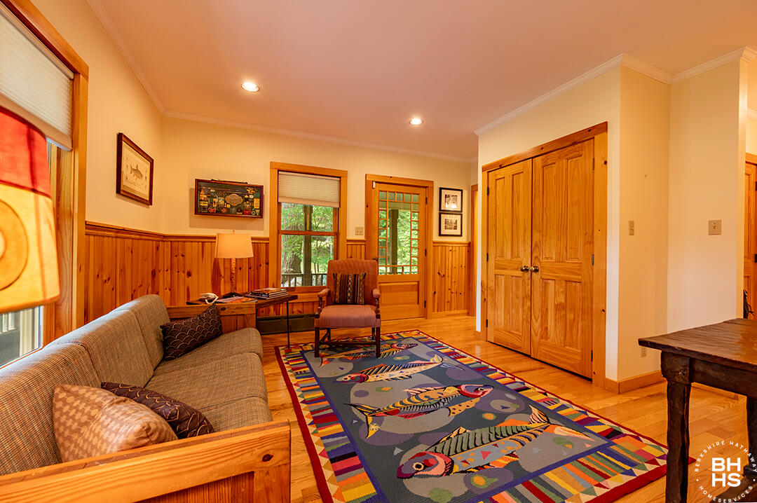 8 Pinehurst Road Saranac Lake NY 12983