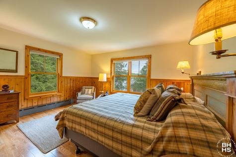 8 Pinehurst Road Saranac Lake NY 12983