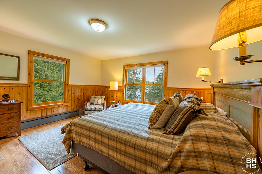 8 Pinehurst Road Saranac Lake NY 12983