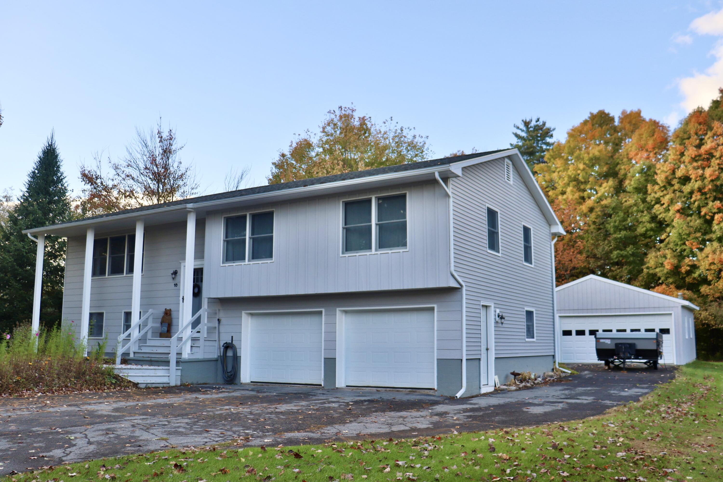 10 Leander Lane Morrisonville NY 12962