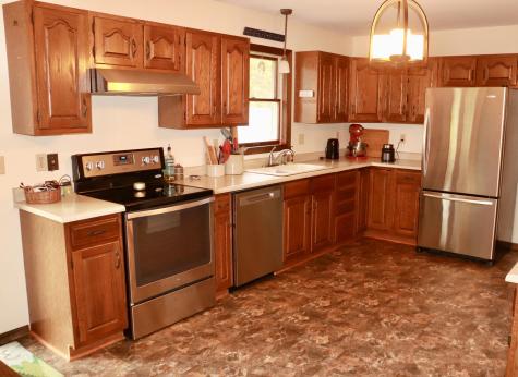 10 Leander Lane Morrisonville NY 12962